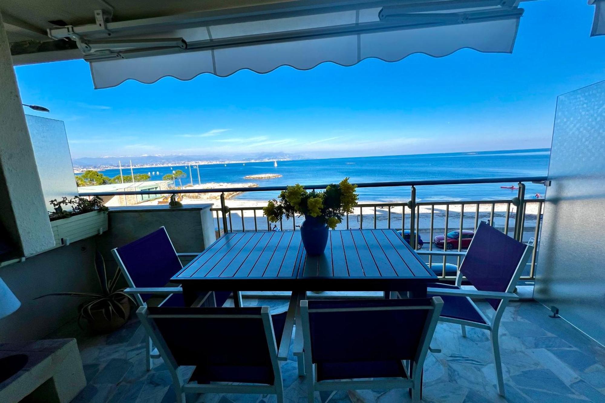 Seafront One Bedroom Apartment With A Terrasse Swimming Pool And A Parking Antibes Exterior foto